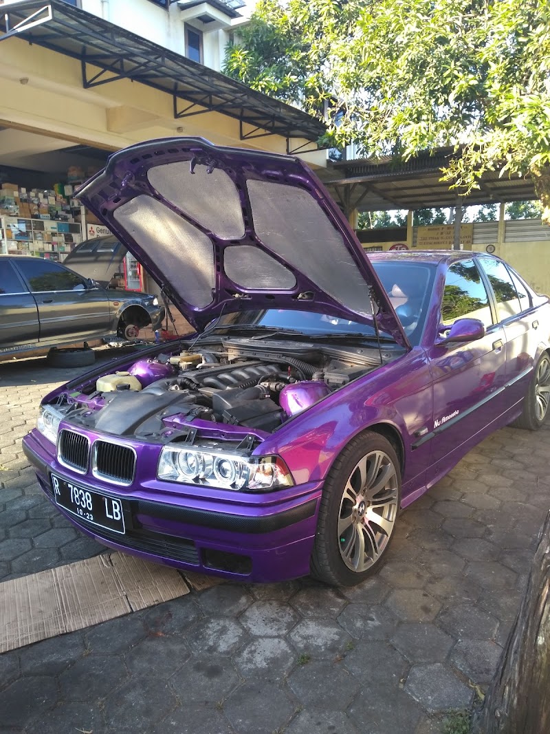 Jeep Indraloka: Jantung Bengkel Otomot